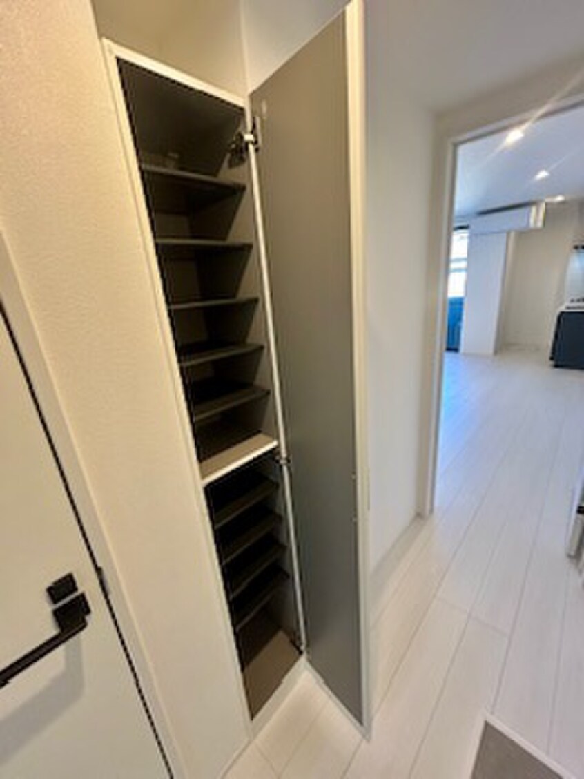 靴箱 Ｊａｃｋ　ｋｏｓｈｉｎⅠ