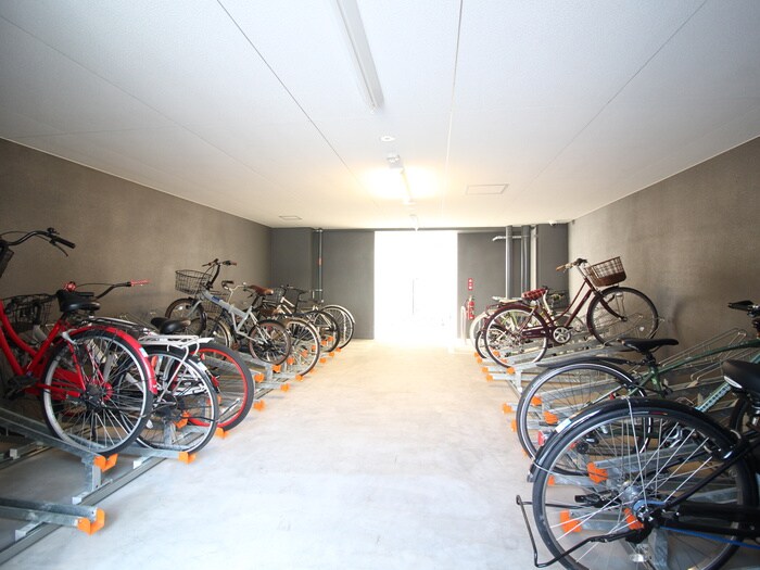 駐輪場 ﾌﾟﾚｻﾝｽ鶴舞ﾌｧｰｽﾄ(1502)