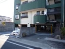 駐車場 ホワイトクラウド　４