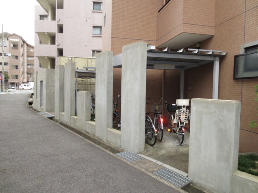 駐輪場 サントピア原