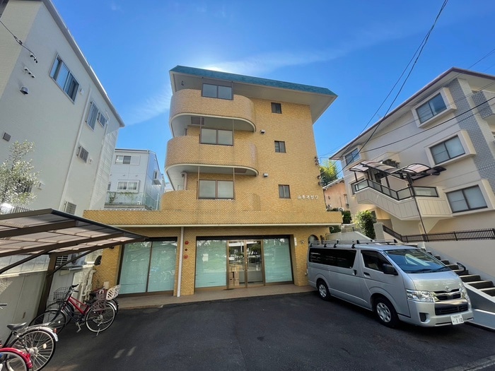 外観写真 ヤマテオザワビル