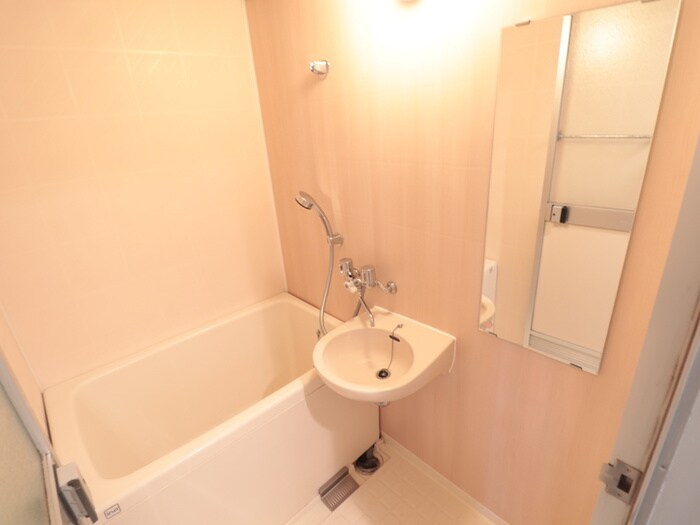 バス／シャワールーム等 ヤマテオザワビル