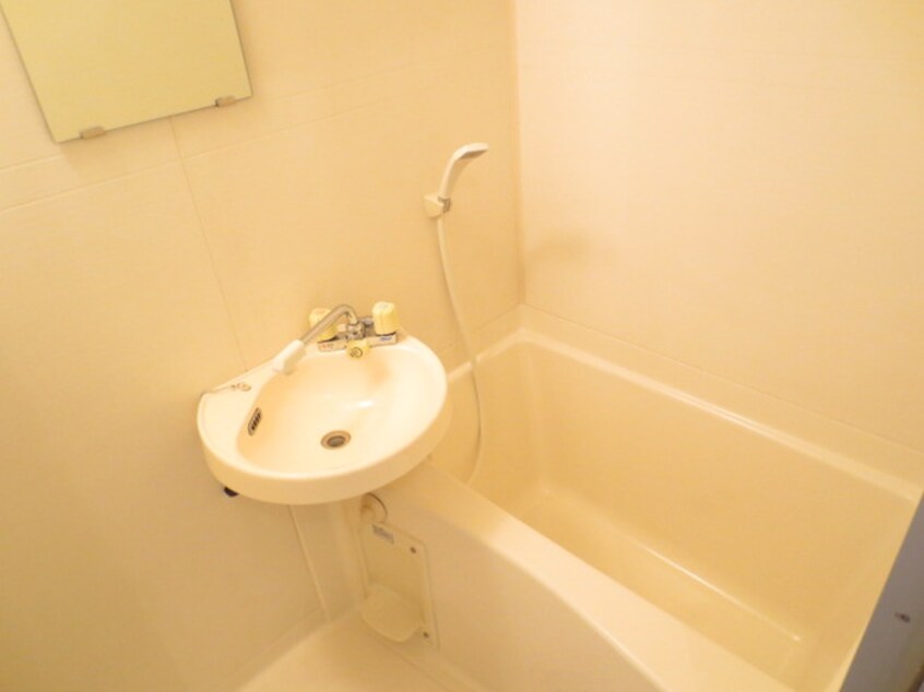 バス／シャワールーム等 シャトー村瀬千代田ビル