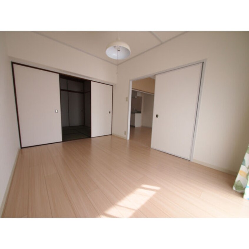 居室 シャルム湊（204）