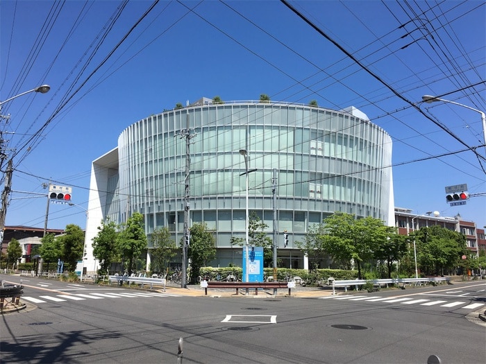 同朋大学(大学/短大/専門学校)まで900m シーズンコート中村公園