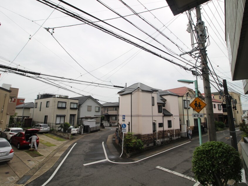 室内からの展望 ベルコモンズ八幡山