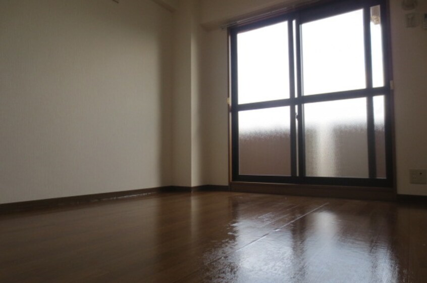 居室 第2コーポ魚半