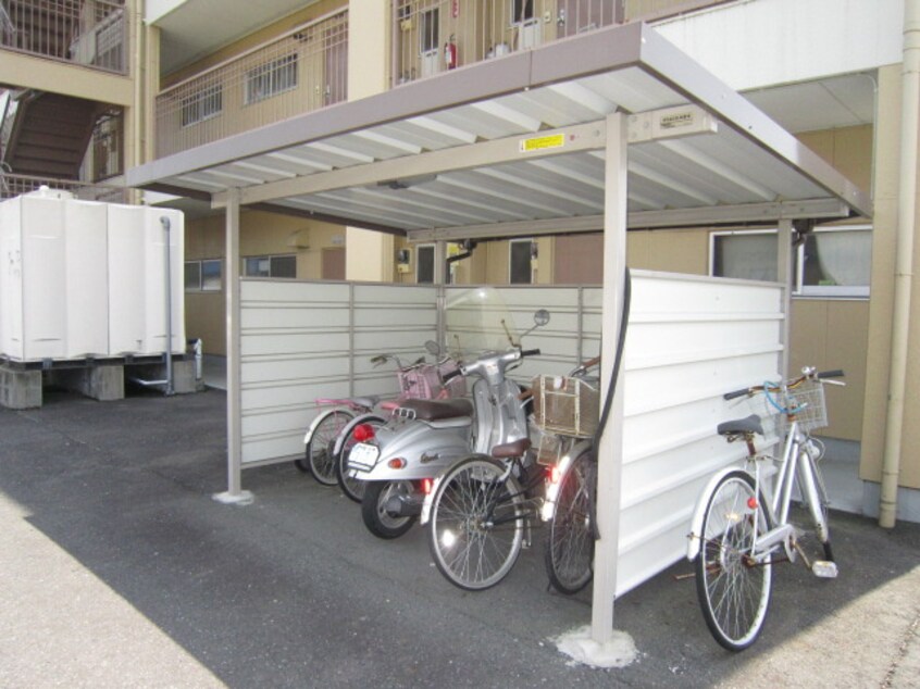 駐輪場 メゾンエクセルⅡ