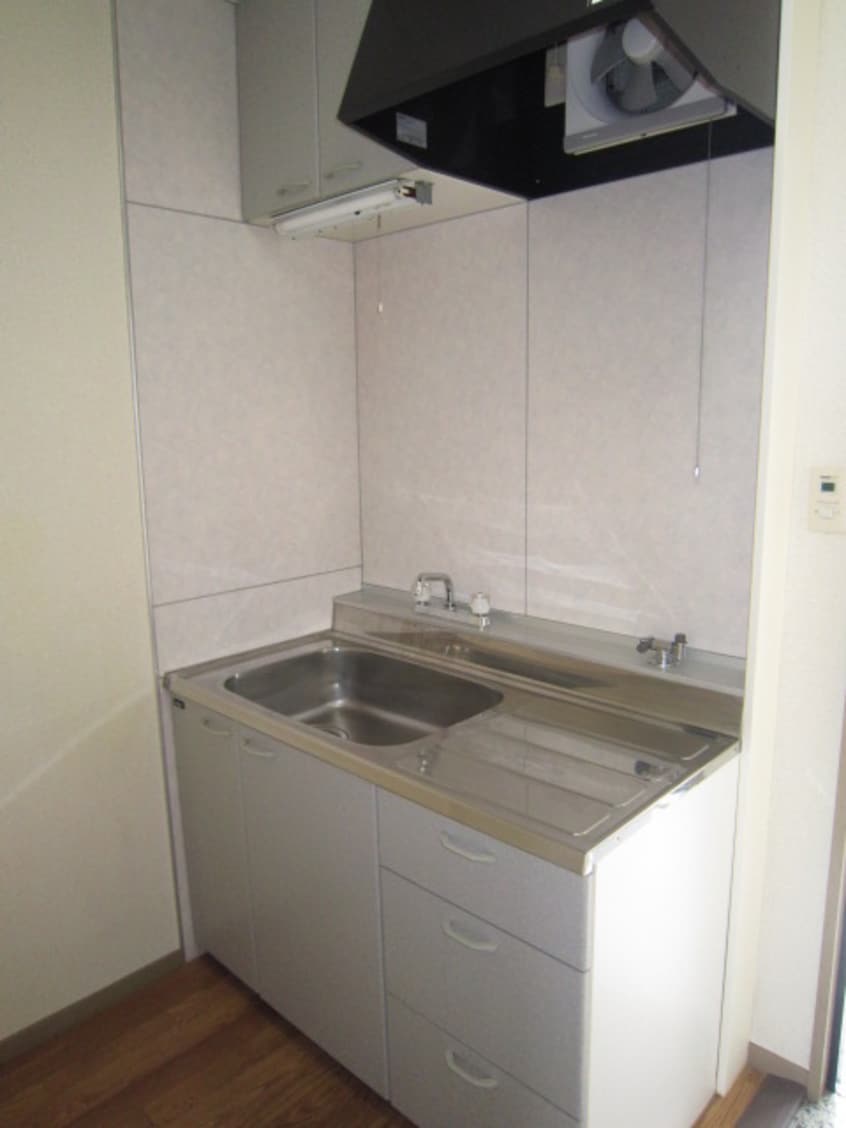 キッチン サンガ－デン猪高台