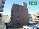 ライジング泉の外観