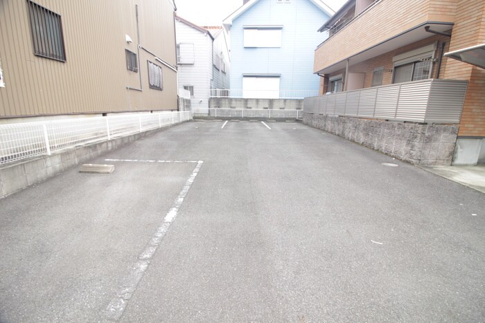 駐車場 ヴェルデュ－ル中割