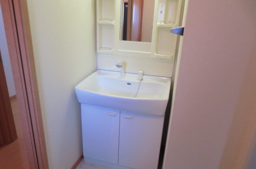 洗面 ヴェルデュ－ル中割