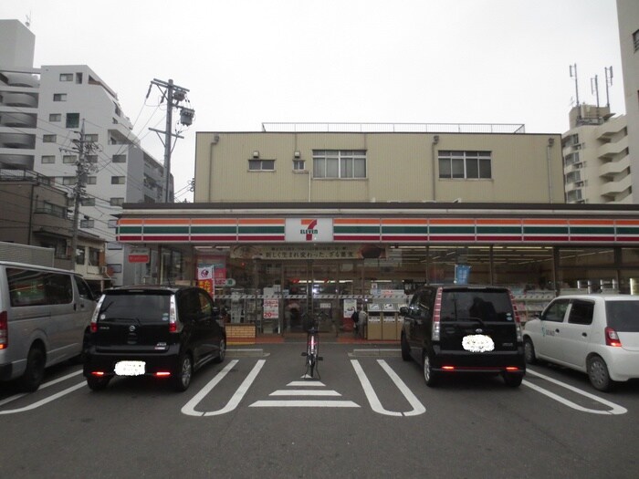 セブンイレブン亀島2丁目店(コンビニ)まで303m グリーンコート亀島