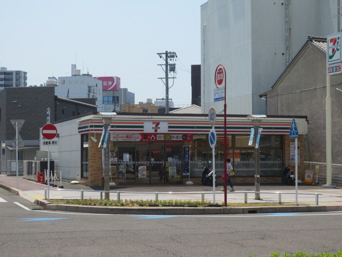 セブンイレブン(コンビニ)まで467m S-FORT一宮本町