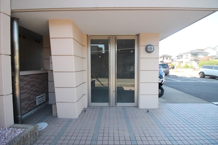 エントランス部分 ソレアードパラシオン