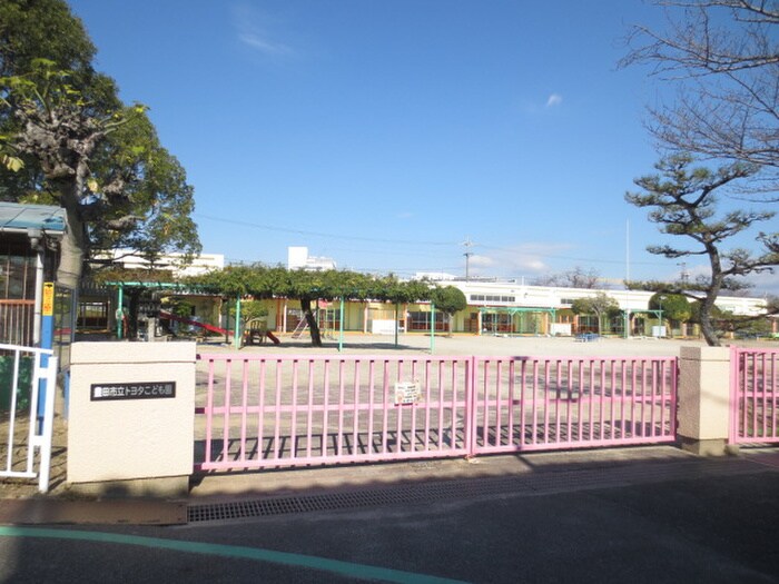 トヨタこども園(幼稚園/保育園)まで800m ルノ－トル１