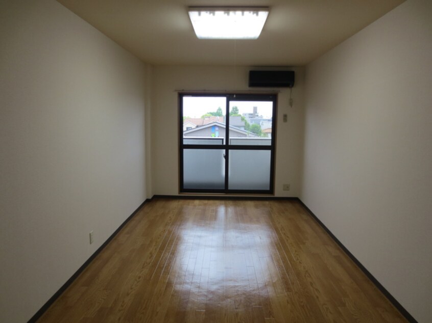 居室 メゾン中央