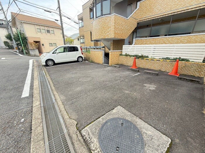 駐車場 ダイアパレス喜多山（203）