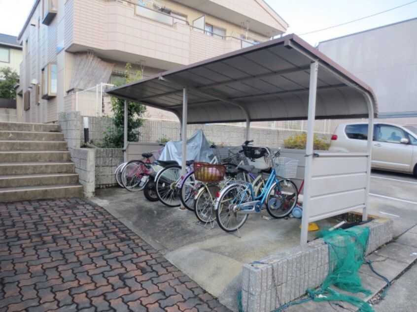 外観写真 アメニティ－ハイツ岩本