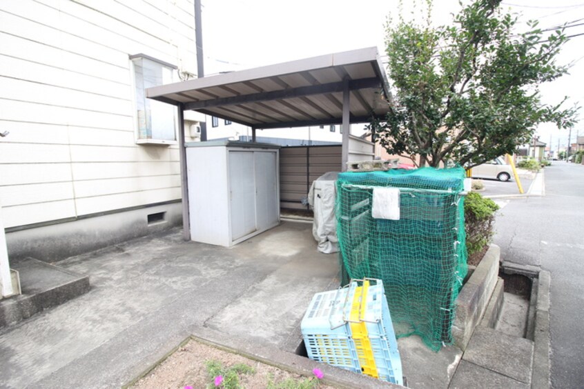 駐輪場 フェアリーハウス二本木