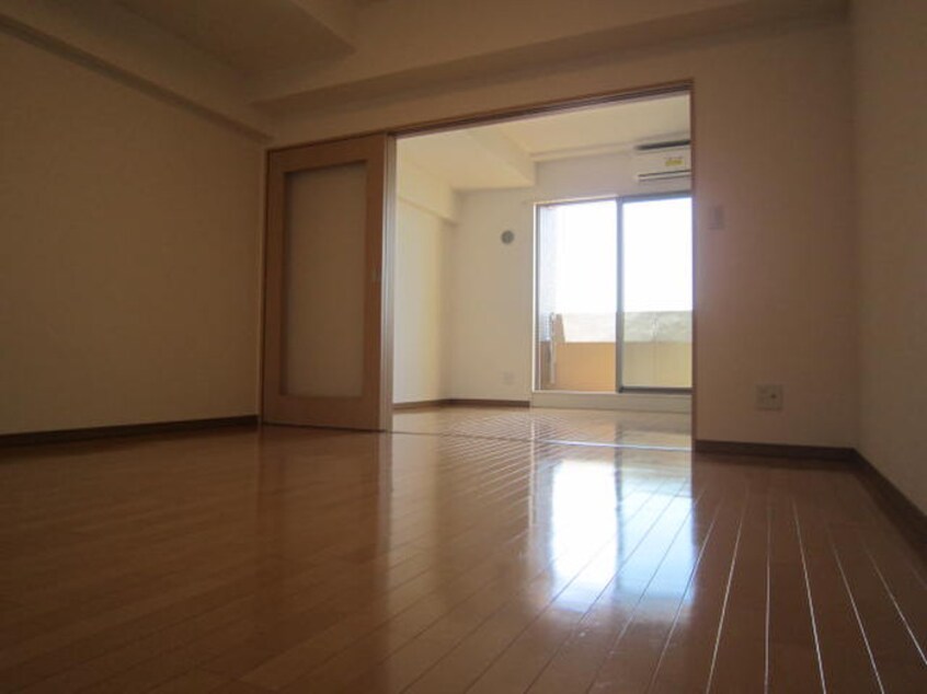 居室 カスタリア志賀本通