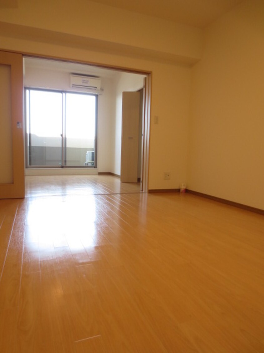 居室 カスタリア志賀本通