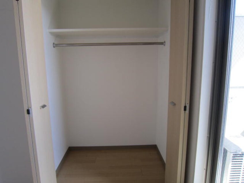 収納 カスタリア志賀本通