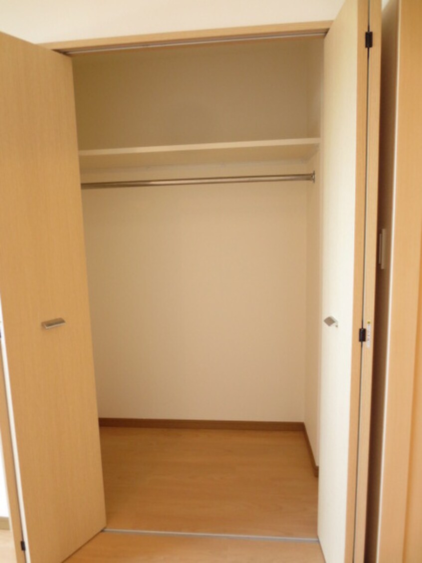 収納 カスタリア志賀本通