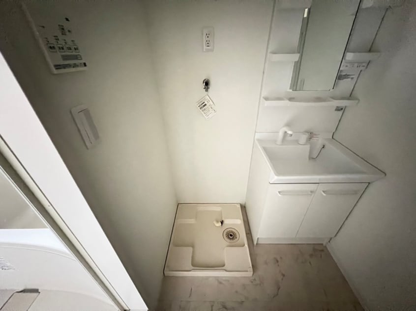 洗濯機置場 クラージュ平安