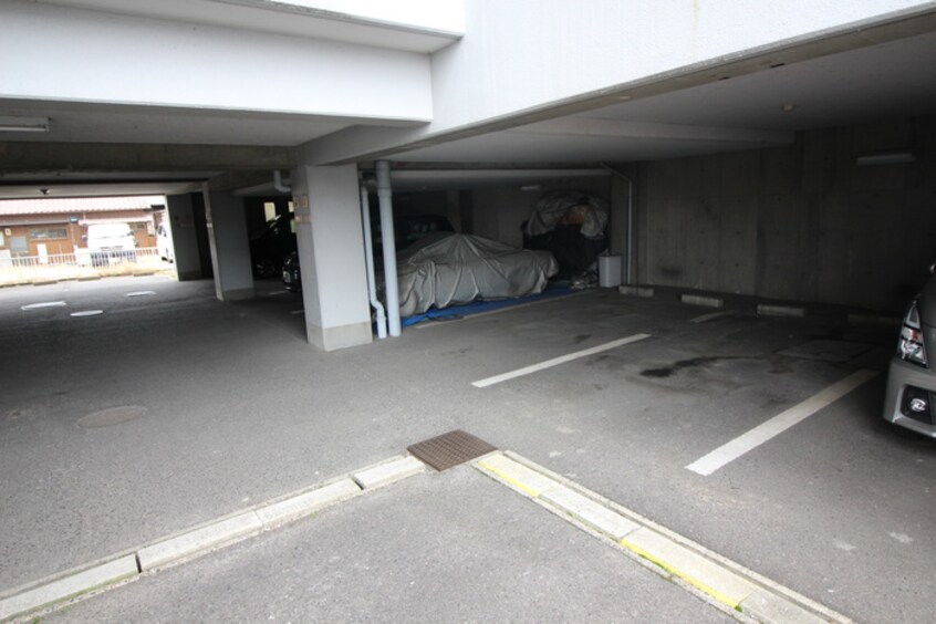 駐車場 フル－ヴェ１番館