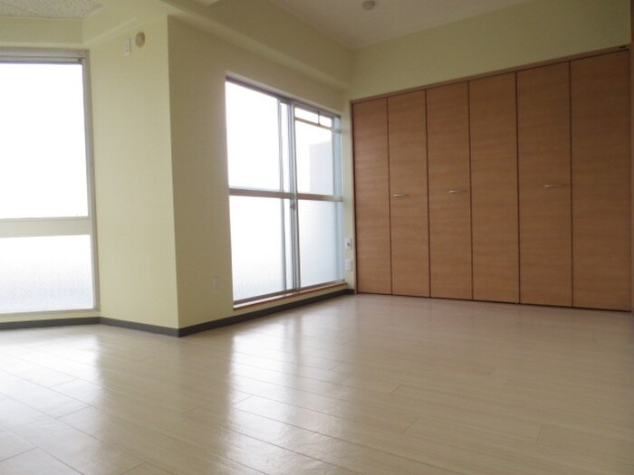 居室 フル－ヴェ１番館