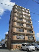 エレガントパレス守山の外観