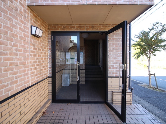 エントランス部分 エトワ－ル弐番館