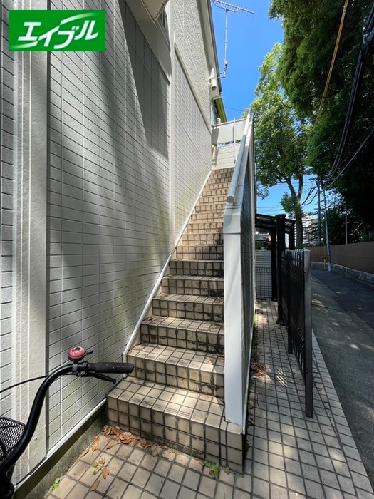 エントランス部分 ACT川名