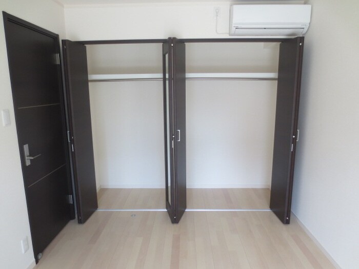 収納 クラルテ緑