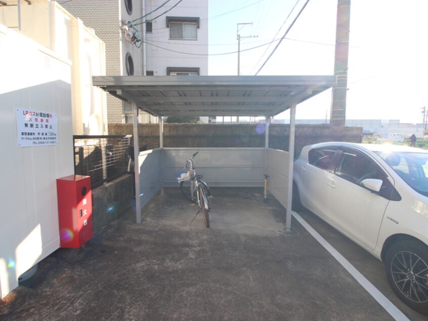 駐輪場 ＣＯＭＦＯＲＴ　９８