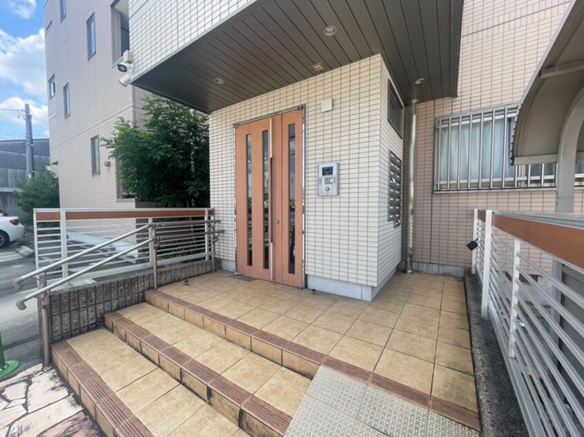 エントランス部分 アドヴァンス