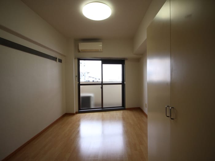 居室 シャンブル７２