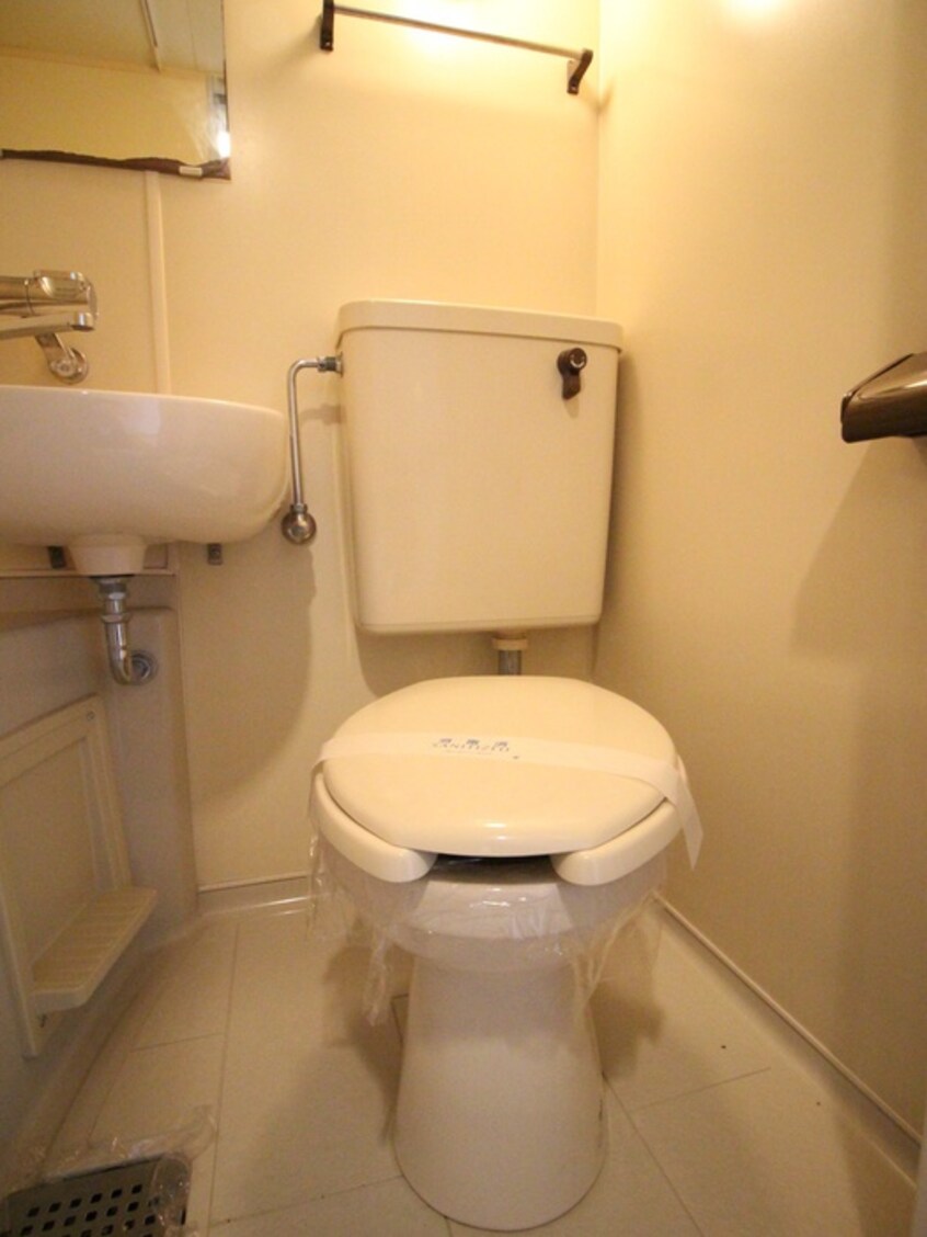 トイレ シャンブル７２