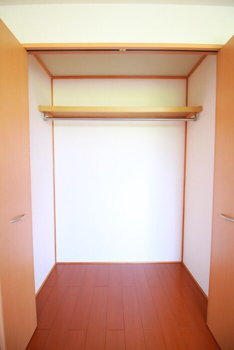 収納 アベニール十六田