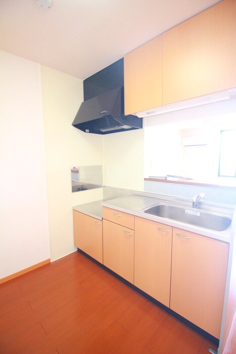 キッチン アベニール十六田