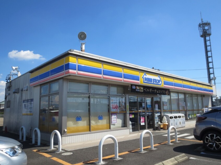 ミニストップ 江南高屋町店(コンビニ)まで210m アベニール十六田