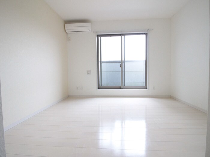 居室 クレフラスト鳥神町