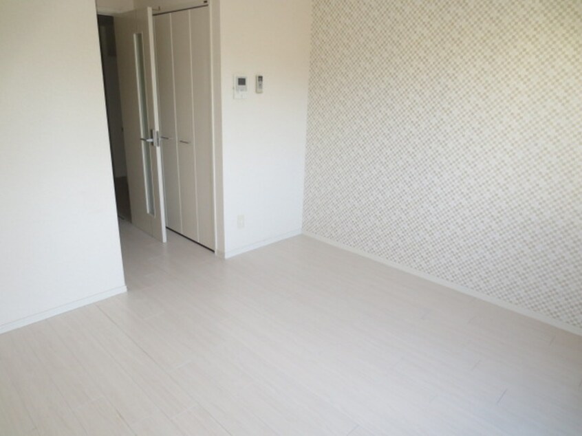 居室 クレフラスト鳥神町