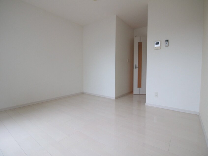 居室 クレフラスト鳥神町