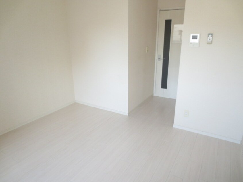 居室 クレフラスト鳥神町