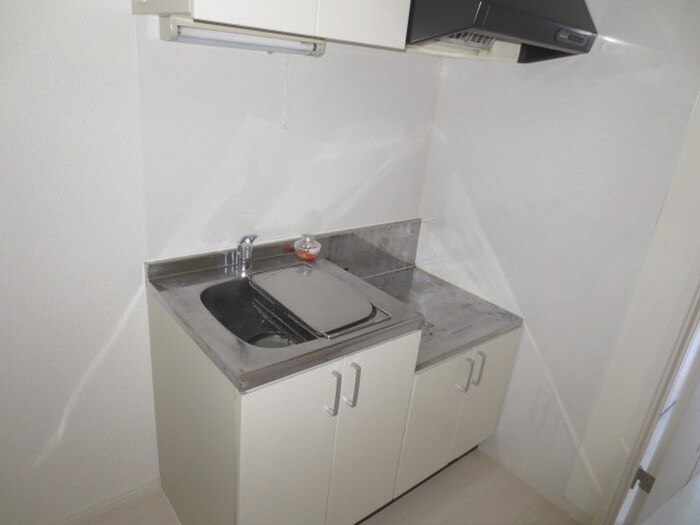 キッチン クレフラスト鳥神町