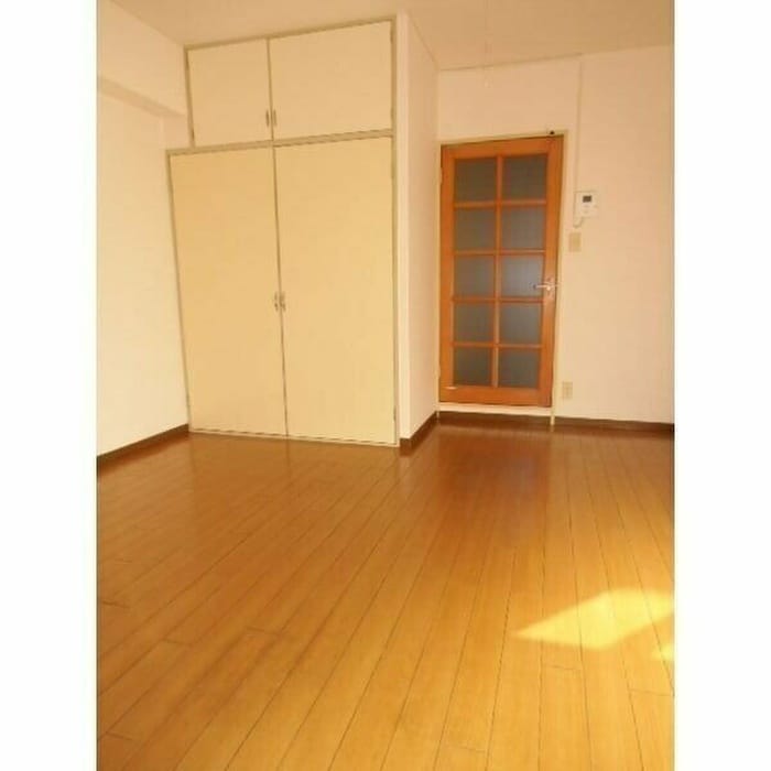 居室 クレスト西枇