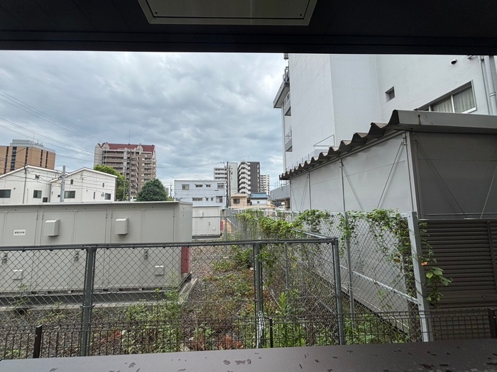 室内からの展望 Croix Rousse