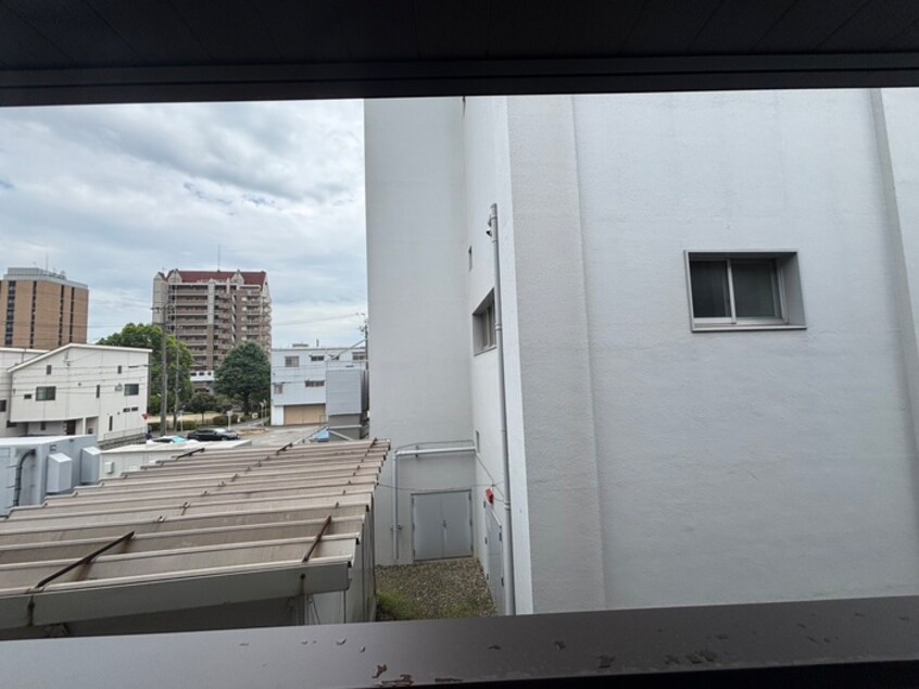 室内からの展望 Croix Rousse